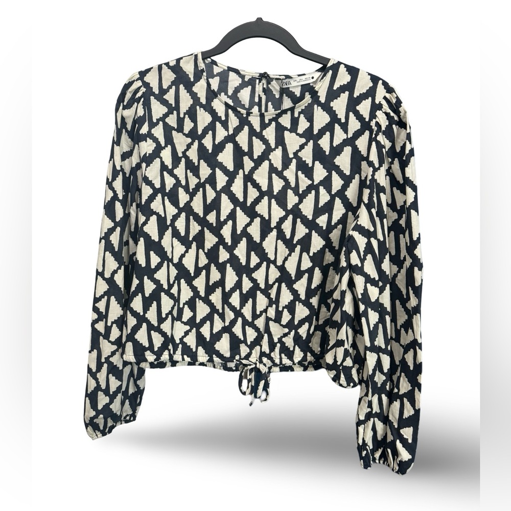 Zara Black and White Geometric Blouse